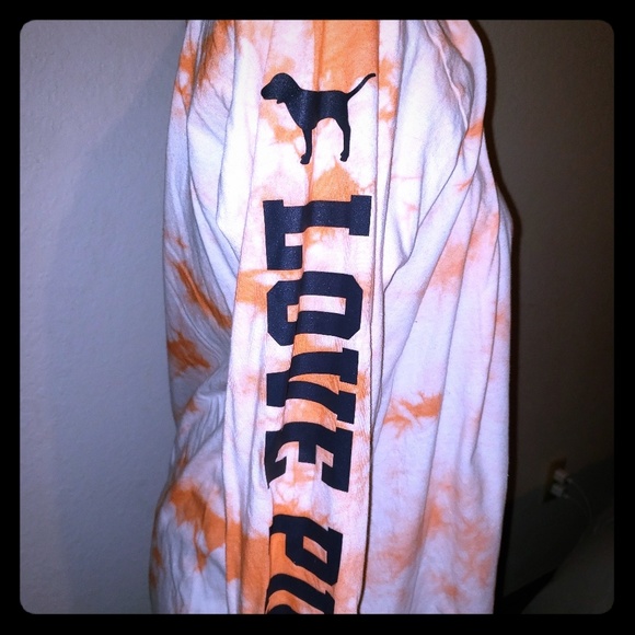 VS/PINK SHIRT - Picture 1 of 5